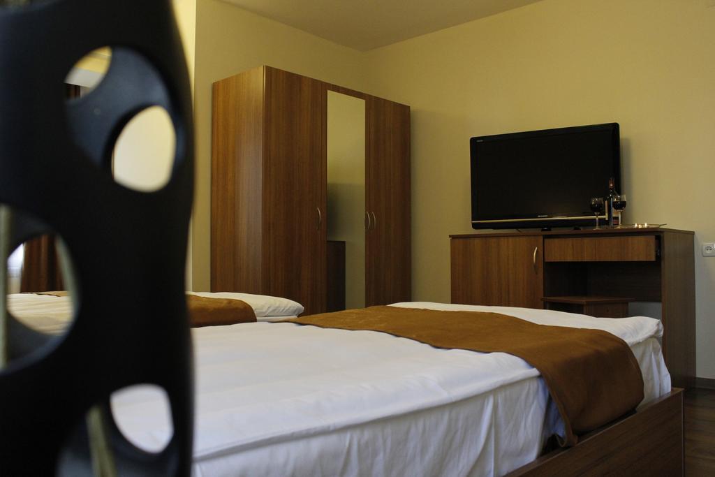 5Th Floor Guest House Erivan Exterior foto