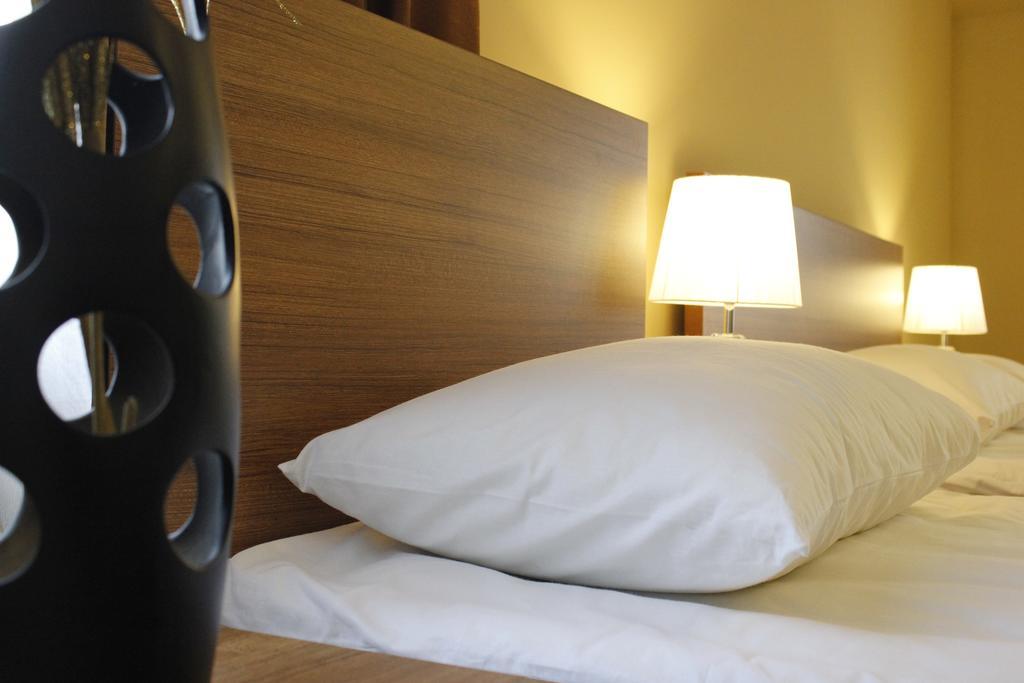5Th Floor Guest House Erivan Zimmer foto