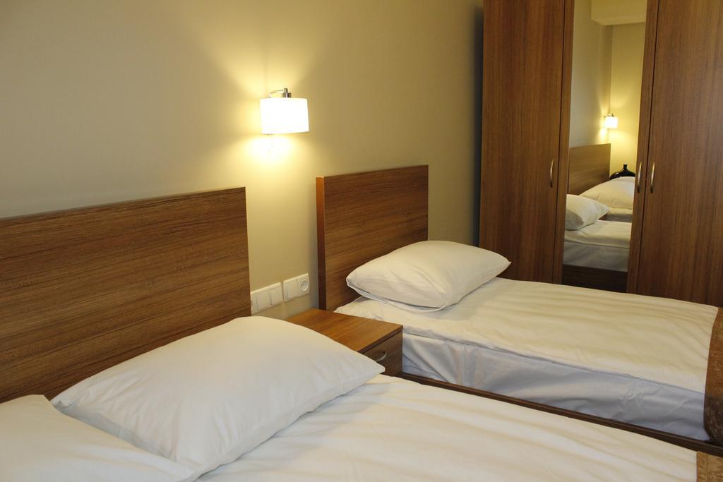5Th Floor Guest House Erivan Zimmer foto
