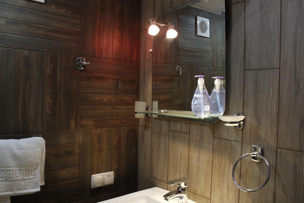 5Th Floor Guest House Erivan Zimmer foto